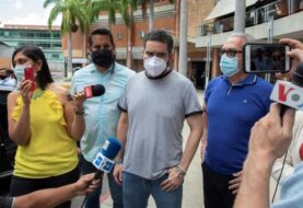 Régimen de Maduro libera a asesor de Guaidó y periodista