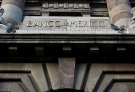 Banco de México prevé una recuperación económica "difícil" por el COVID-19