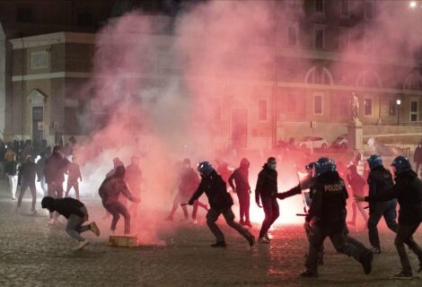 Disturbios en Italia ante cierres para evitar contagios