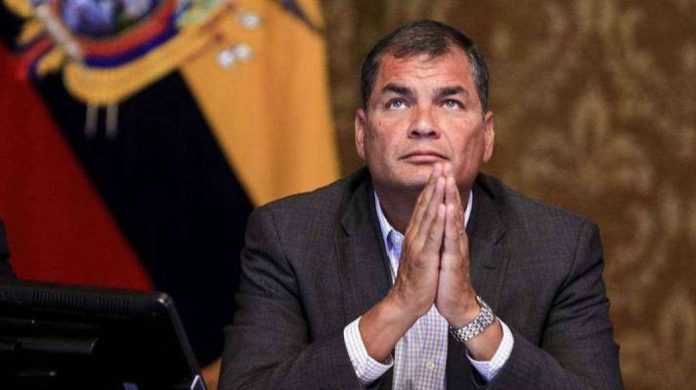 Ecuador espera que Interpol emita notificación roja contra Correa