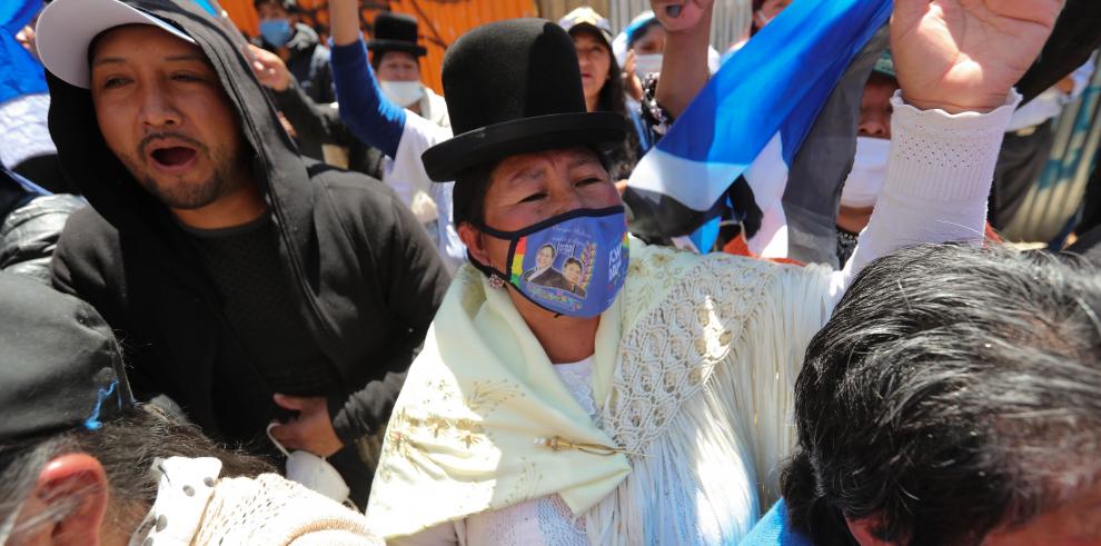 El triunfo del MAS en Bolivia a la espera del cómputo oficial