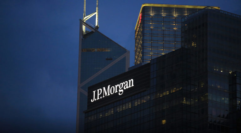 JPMorgan Chase redujo un 39 % su beneficio en primeros nueve meses del año