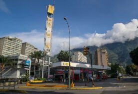 Suministro venezolano de gasolina recobra normalidad tras semanas de escasez