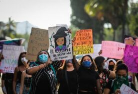 Feministas protestan por asesinato de niña de 13 años en Acapulco