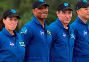 Cuatro astronautas de la misión tripulada a la EEI ya están en Florida