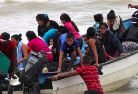 Familiares de 16 niños venezolanos a la espera de decisión de Trinidad Tobago