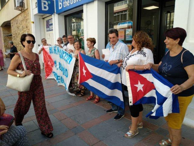 Cubanos en Madrid rechazan la falta de libertad de expresión en la Isla