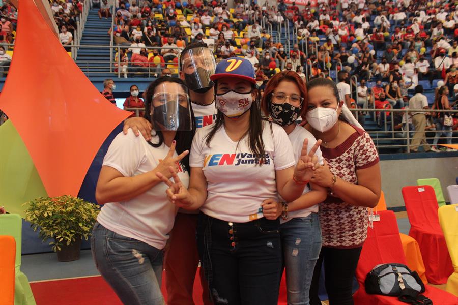 La pandemia recorre Venezuela en forma de campaña electoral