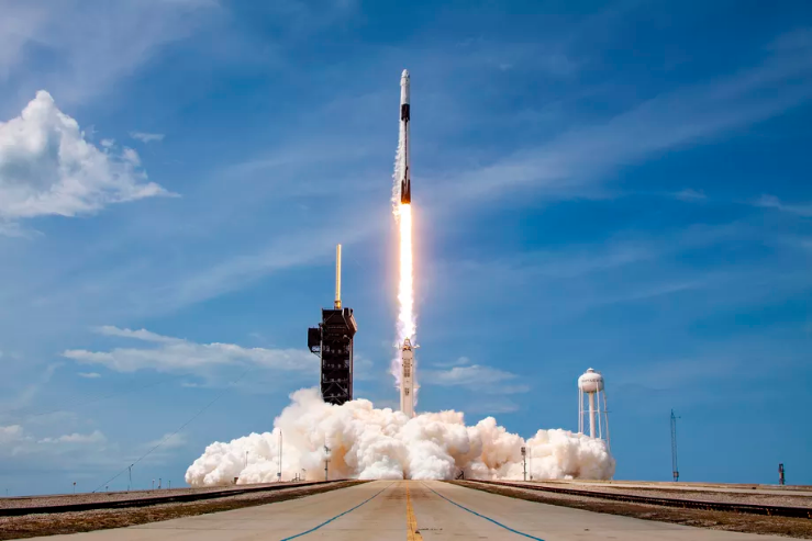 SpaceX y la NASA inician una nueva etapa de misiones tripuladas