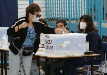Suenan nombres en Chile para las elecciones constituyentes