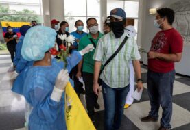 Venezuela añade 305 casos de covid-19 y cuatro muertes