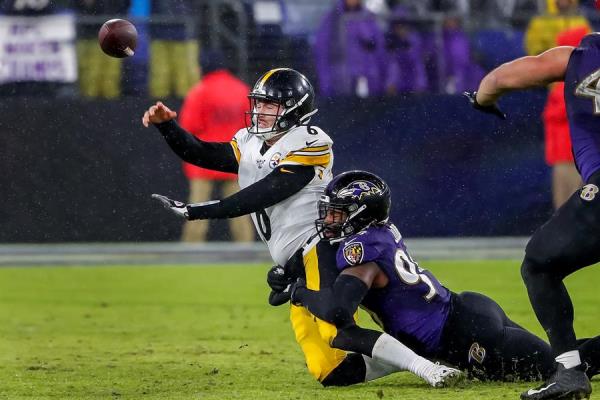 Steelers-Ravens no se jugará en Thanksgiving por contagios de covid-19
