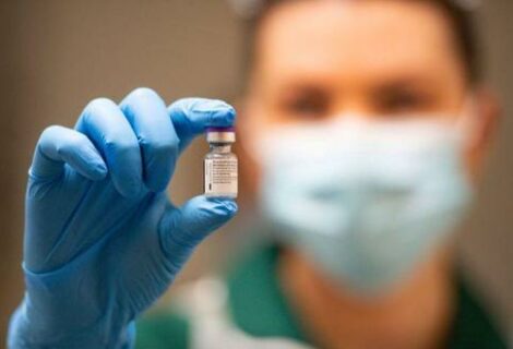 Agencia Europea del Medicamento da su visto bueno a la vacuna de Pfizer