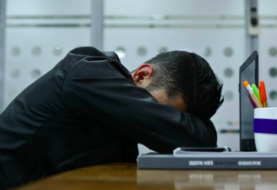 Conciliar tarde el sueño causa más desgaste congnitivo en la mediana edad