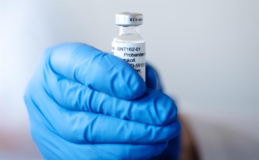 Dosis de Pfizer/BioNTech llegarán en «horas» para vacunar en el Reino Unido