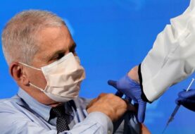 El epidemiólogo jefe de EE.UU. reconoce que la pandemia está fuera de control