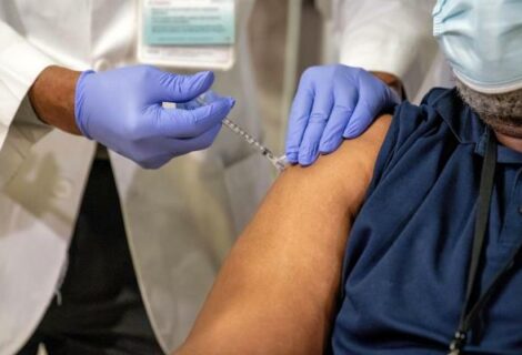 Más de 150 hospitales de Florida tendrán pronto la vacuna contra el covid-19