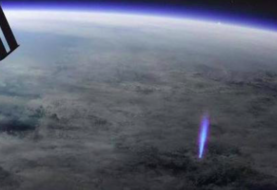 Astrofísicos detectan por primera vez un rayo azul desde su génesis