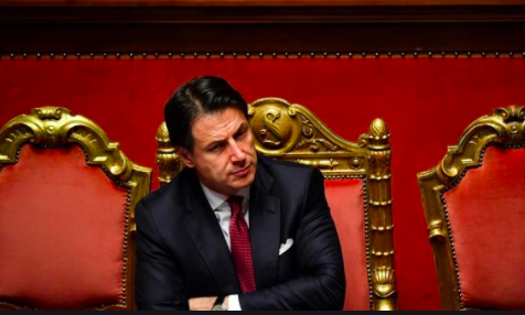 Primer ministro italiano Conte dimite y el presidente inicia consultas