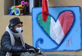 Italia suma 448 muertos por coronavirus en un día mientras teme un repunte