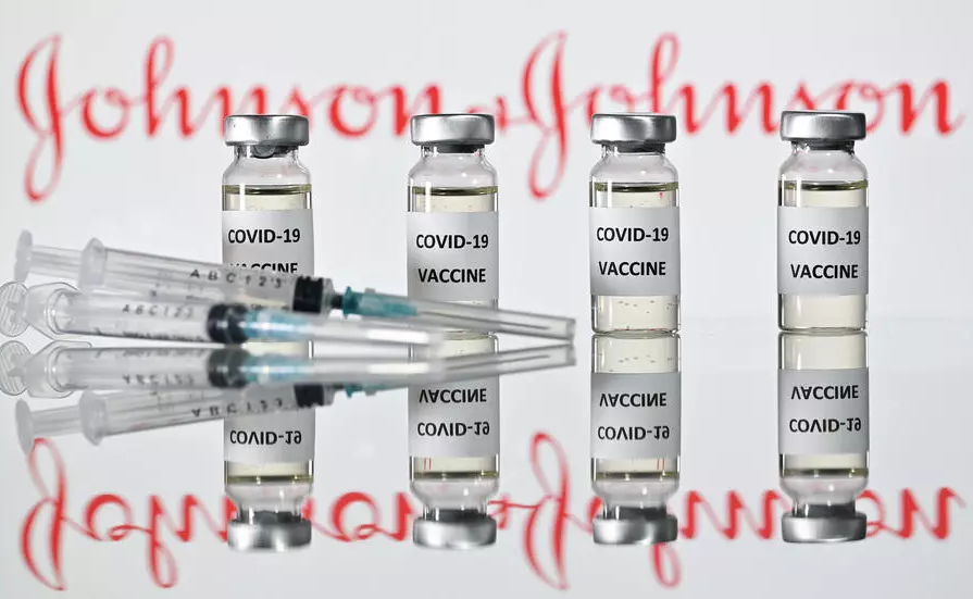 Johnson & Johnson anuncia que su vacuna anticovid previene casos graves