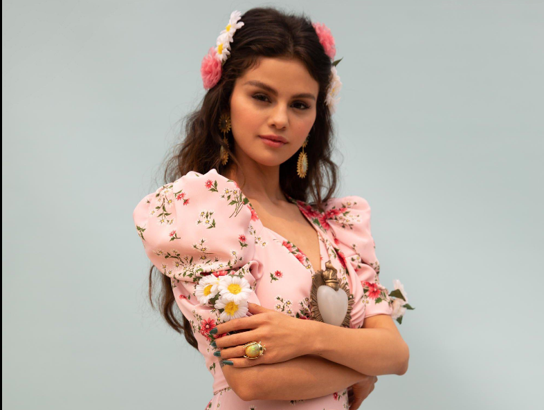 Selena Gómez lanza el primer sencillo de su esperado disco en español