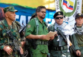 Twitter suspende las cuentas de dos jefes de las disidencias de las FARC