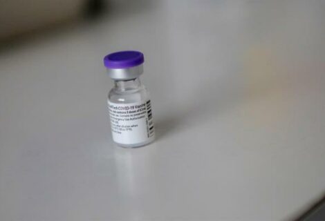 Pfizer confirma la reducción de la entrega de vacunas contra covid-19 en Europa