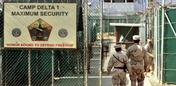 Congresistas piden a secretario de Defensa de EEUU que no cierre Guantánamo