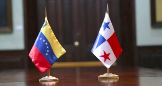 Panamá deja de reconocer a la embajadora del opositor venezolano Juan Guaidó