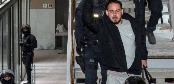 Ocho detenidos en Barcelona en sexta noche de disturbios por prisión de rapero Hasel