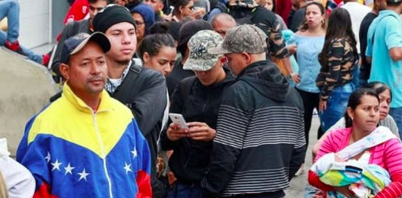 Migrantes venezolanos sufren exclusión y discriminación en Perú y Ecuador