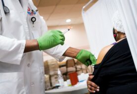 Nueva York registra una demanda récord de vacunas tras ampliar los criterios