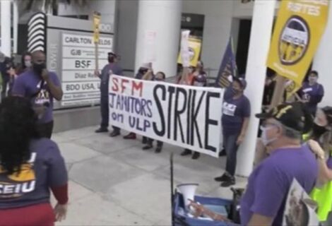 Trabajadores de la limpieza protestan en Miami por falta de seguridad laboral