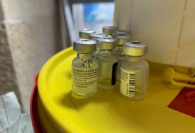 Vacuna de Pfizer puede neutralizar tres variantes del SARS-Cov-2