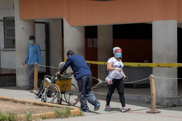 Mueren 15 sanitarios más por covid-19 en dos días en Venezuela, según ONG