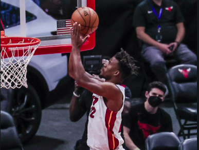 Heat pone fin a su racha perdedora al vencer a los Knicks