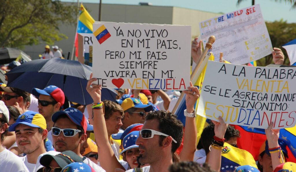 Venezolanos en EEUU agradecen a Biden por el TPS