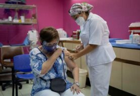 Empresas privadas de Venezuela buscan importar vacunas contra la covid-19