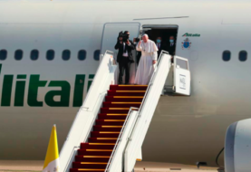 El papa llegó a Roma de regreso de su histórico viaje a Irak
