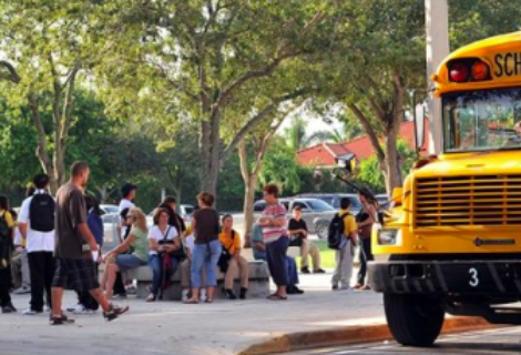 Iniciativa en Florida para que testimonios de exiliados lleguen a escolares