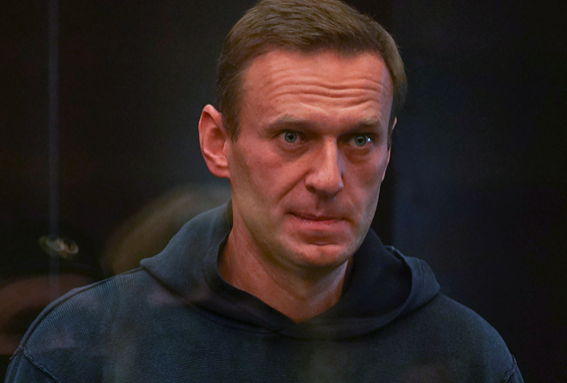 Navalni perdió ocho kilos en prisión antes de empezar su huelga de hambre