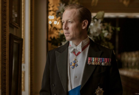 Actor que encarna al duque en "The Crown" le rinde tributo