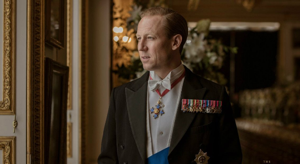 Actor que encarna al duque en «The Crown» le rinde tributo