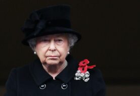 Isabel II cumple compromiso tras la muerte del duque