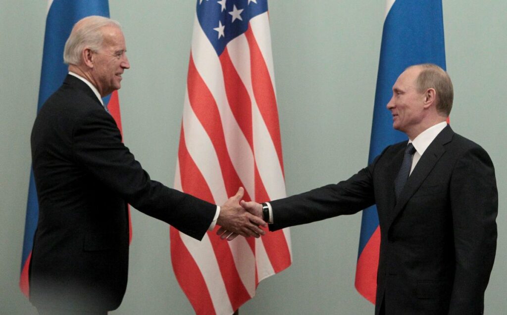 Biden reclama a Putin «rebajar la tensión» con Ucrania