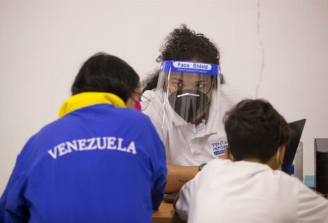 Venezolanos son regularizados en República Dominicana