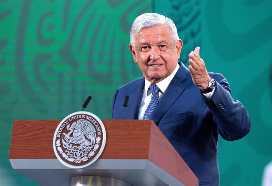López Obrador se inoculará en 15 o 20 días con la AstraZeneca