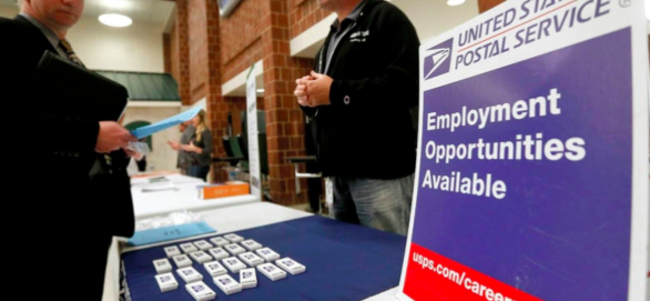 Solicitudes semanales del subsidio por desempleo en EEUU bajan a 444.000