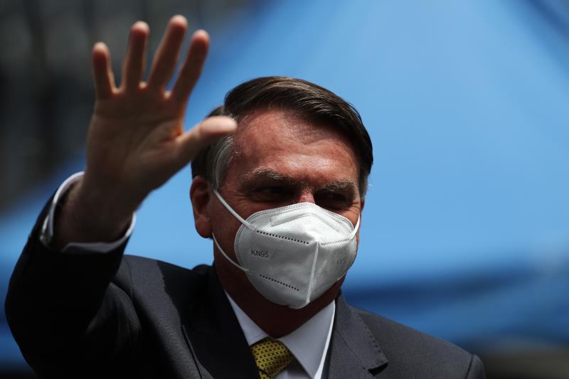 Bolsonaro se encuentra estable tras ser hospitalizado en Sao Paulo, informaron sus médicos